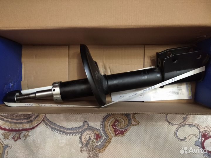 Стойка передняя Renault Logan 1