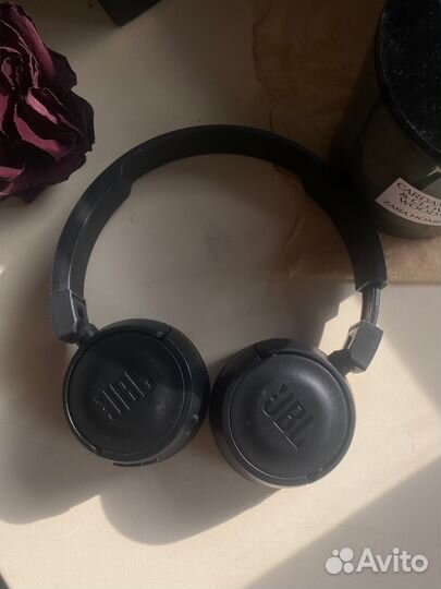 Беспроводные наушники jbl