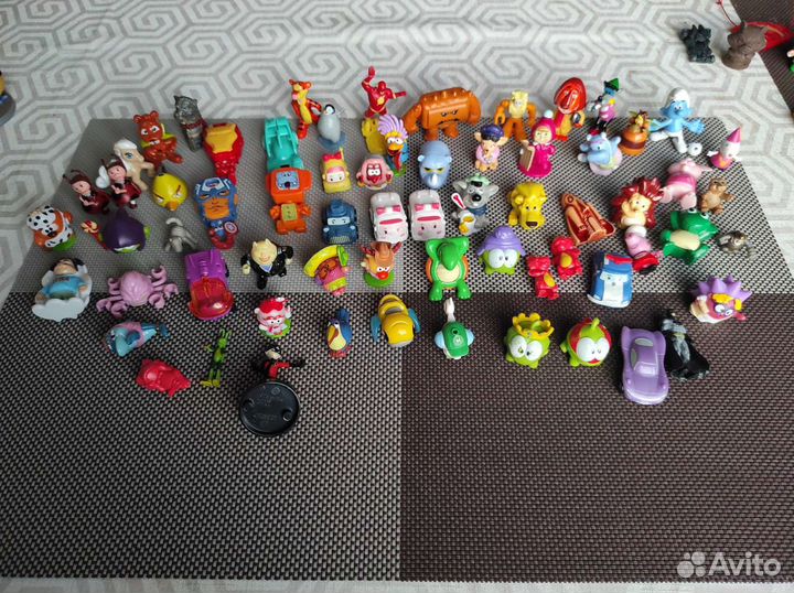 Игрушки киндер разные серии