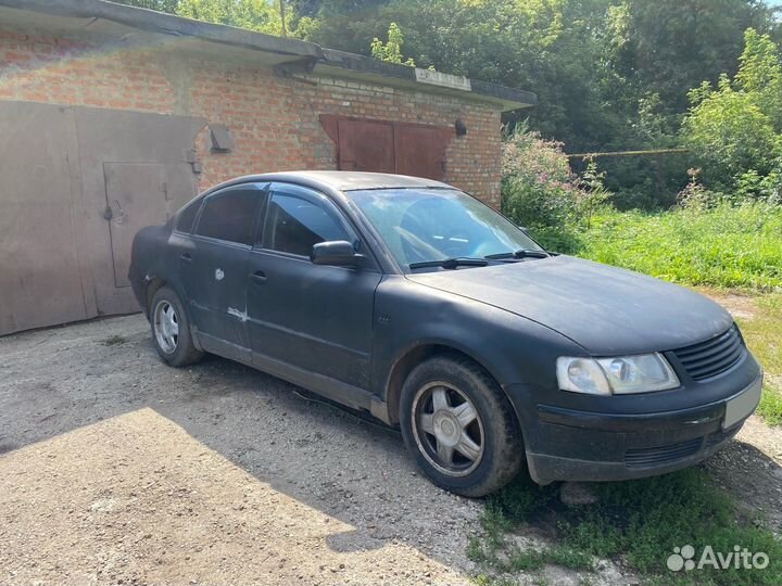 Volkswagen Passat 1.8 МТ, 1997, 200 000 км