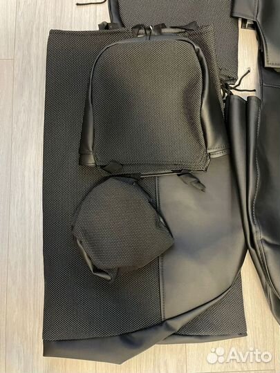 Автомобильные чехлы из экокожи Toyota Corolla