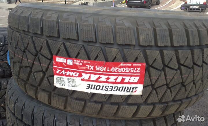 Bridgestone Blizzak DM-V2 275/50 R20 113R