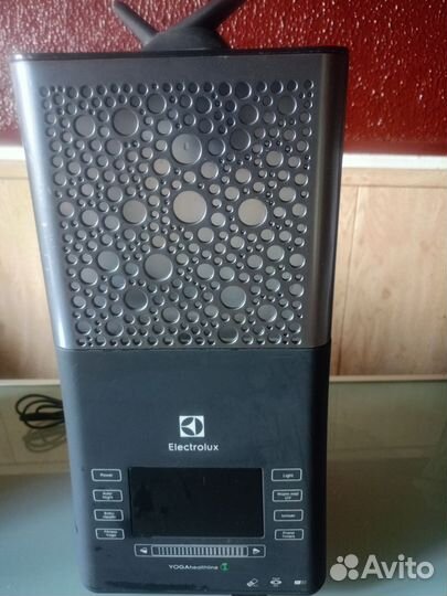 Увлажнитель воздуха Electrolux EHU-3810D