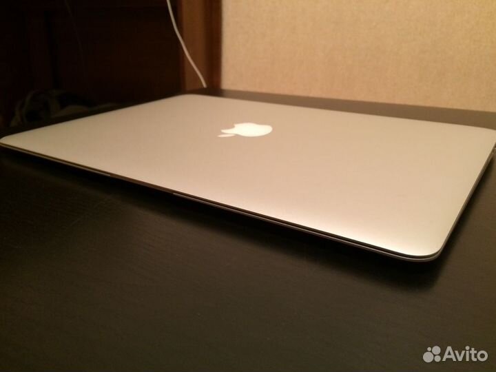 Apple Macbook Air 13 mid 2014 Core i5 8GB 256 Gb S