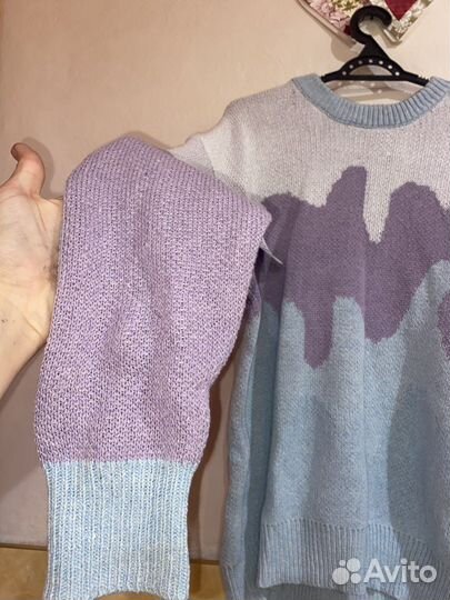 Свитер женский