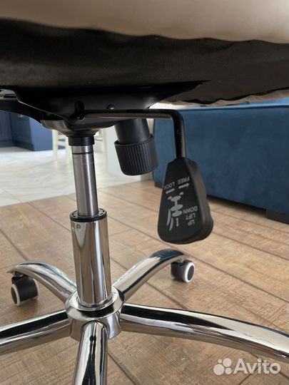 Компьютерное - офисное кресло