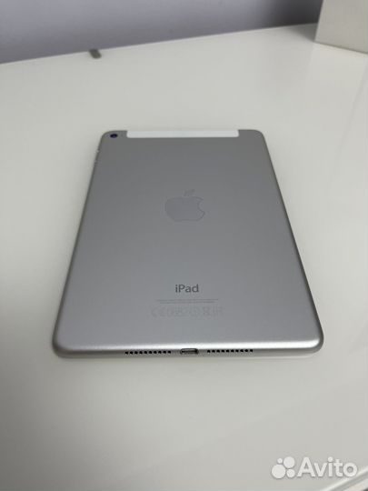 iPad mini 4 Wi-Fi + Cellular 128GB Silver