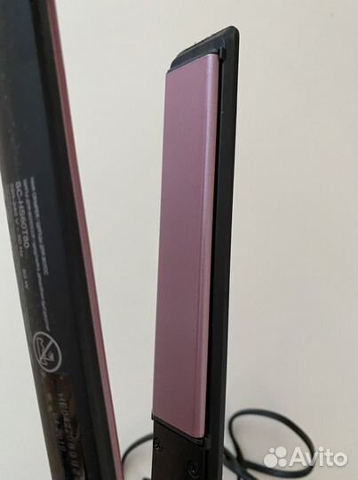 Выпрямитель-утюжок для волос