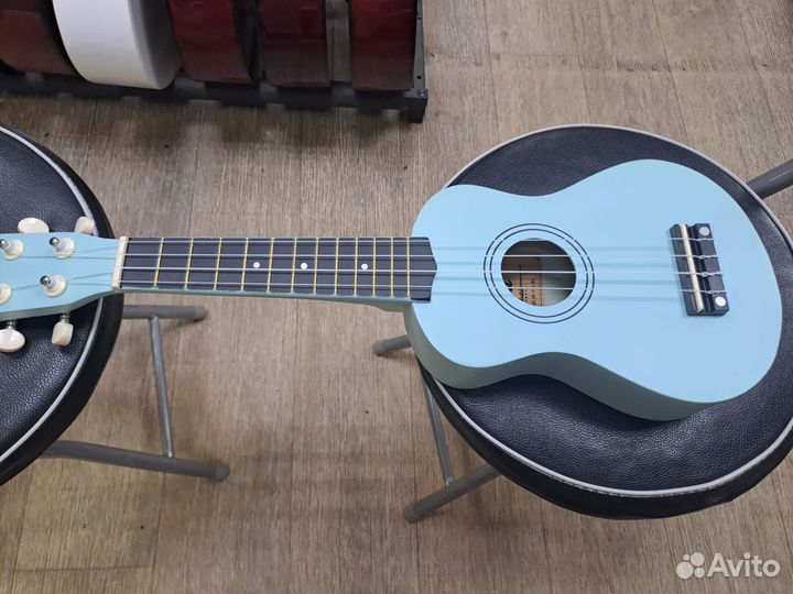 Укулеле сопрано голубая