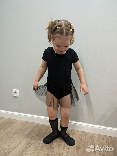 Гимнастический костюм и балетки