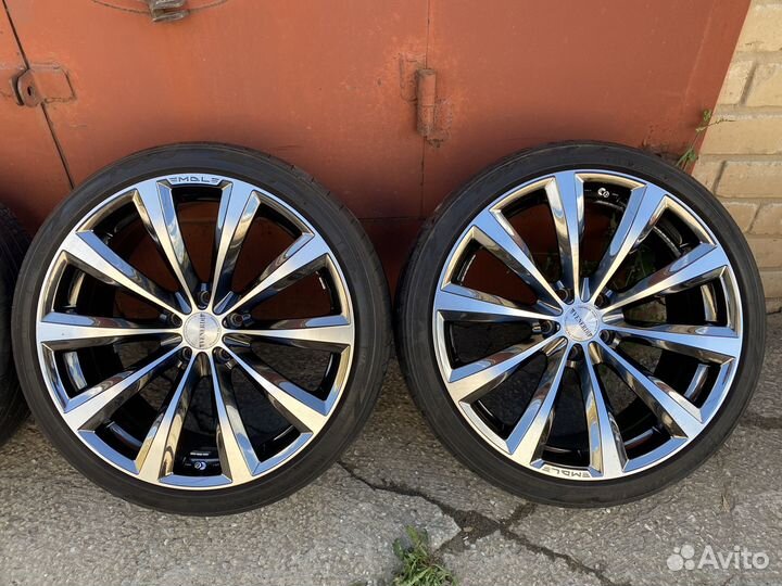 Venerdi r20; 5/114,3+ Toyo 245/35/20