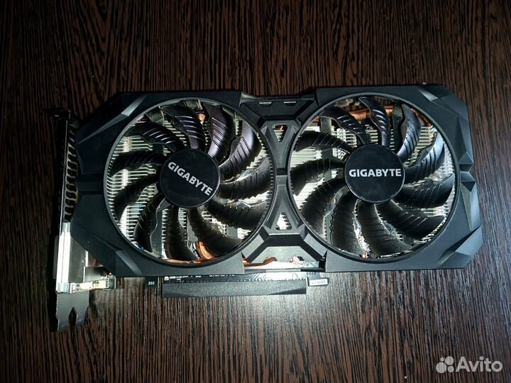 Видеокарта Gigabyte Radeon R9 380X