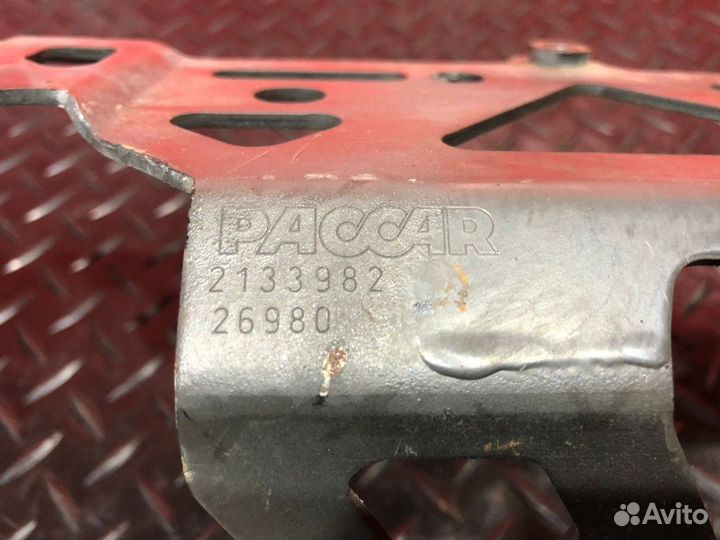 Кронштейн модуля вентиляции карьера Daf XF106