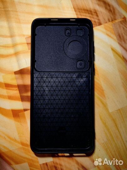Чехол на Huawei P60, б/у