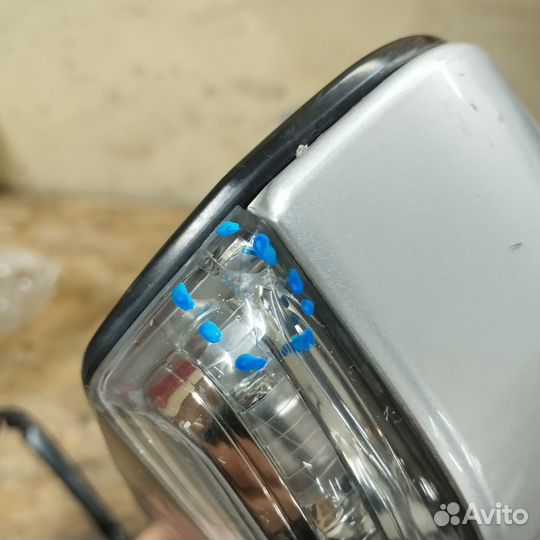 Зеркало правое Toyota Prius ZVW30