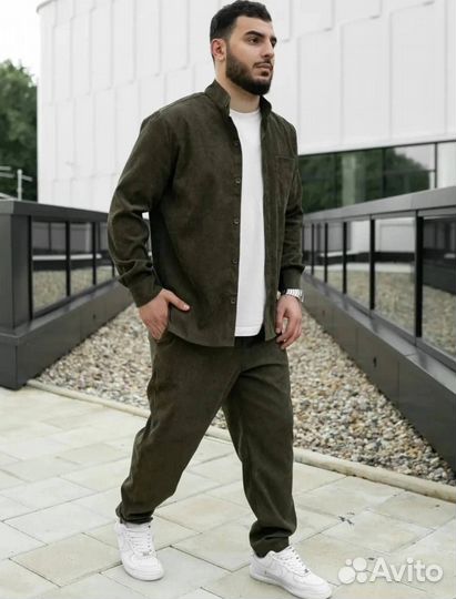 Весенний мужской костюм