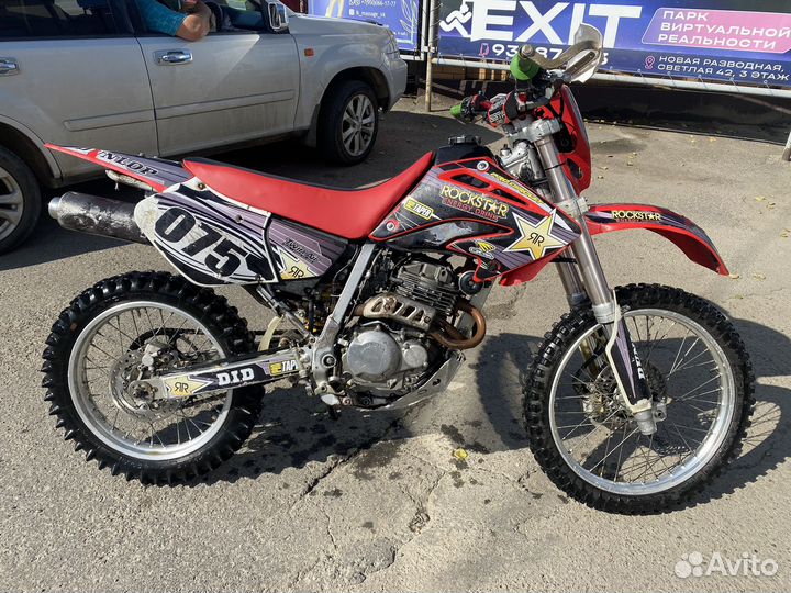 Продам мотоцикл эндуро Honda XR250