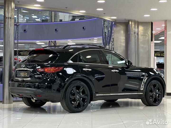 Infiniti QX70 3.0 AT, 2014, 160 000 км