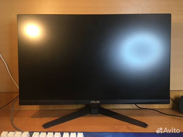 Монитор на запчасти