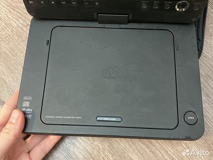 Портативный видеопроигрыватель для dvd и cd Sony
