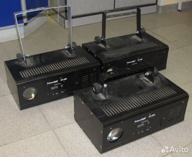 Светомузыка FL XF-200 3шт Pro Gobo Mic DMX 250W