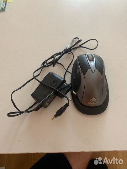 Беспроводная мышь Microsoft Wireless Laser Mouse