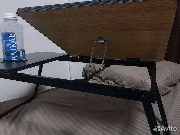 Столик для ноутбука в кровать