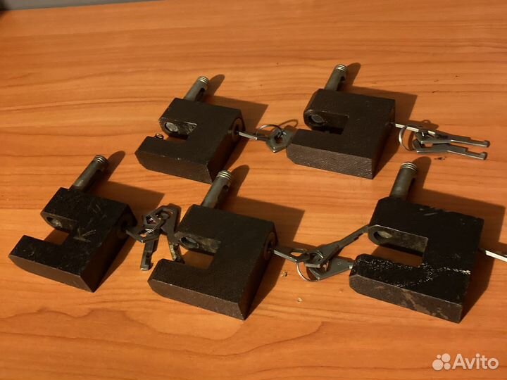 Замки врезные и навесные