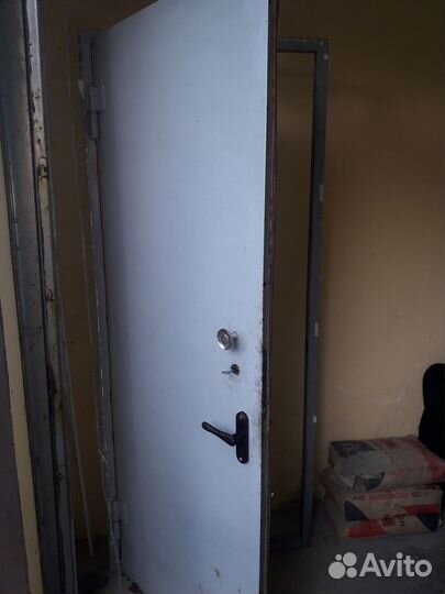 Дверь входная металлическая