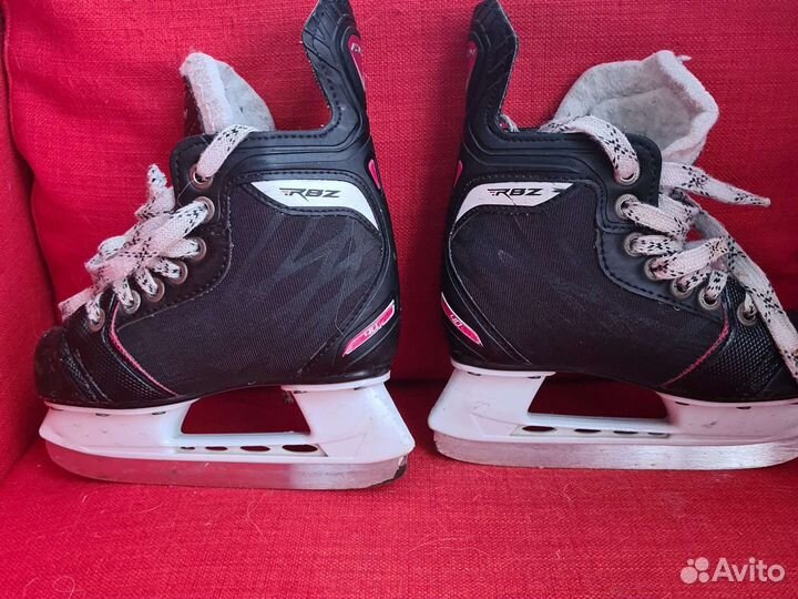 Коньки хоккейные CCM 28 размер