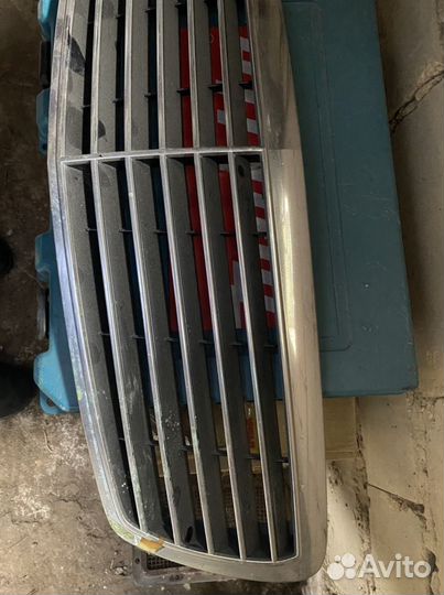 Решетка радиатора w211