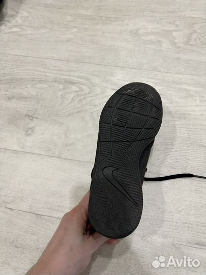 Футзалки nike