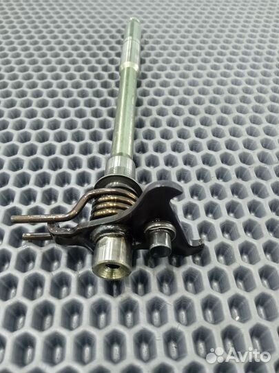 Suzuki gsxr 600 k8 k9 k10 n735 Вал кпп