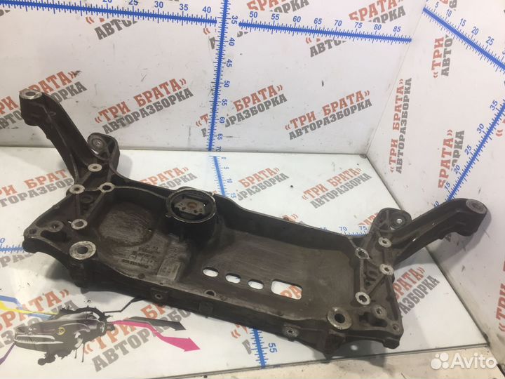 Фольксваген Пассат Балка передняя