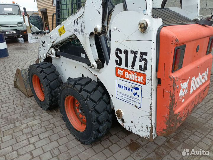 Мини-погрузчик Bobcat S175, 2010