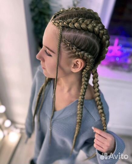 Модель на Косы, Брейды