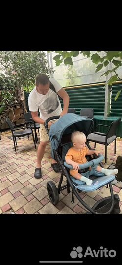 Прогулочная коляска