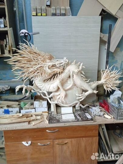 Дракон из дерева (ручная работа)