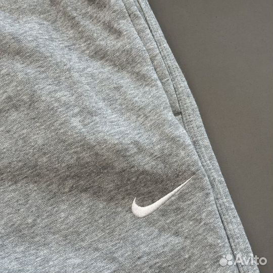 Штаны Nike