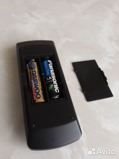 Пульт управления видеоплеером «Sharp»