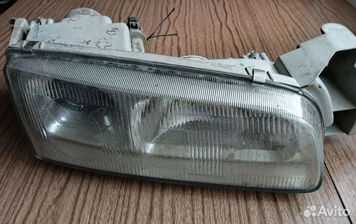 Фара правая Mazda 626 GE 1992-1997