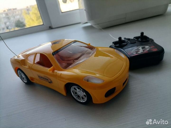 Гоночная машина на р/у