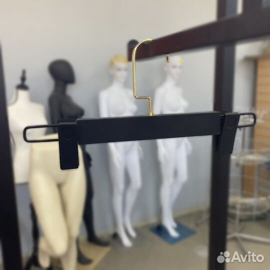 Вешалка с зажимами для брюк (SM-03)