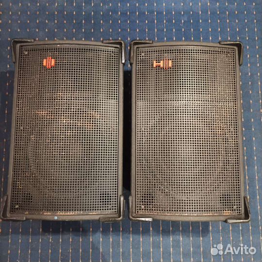 Акустические колонки по 300 Вт