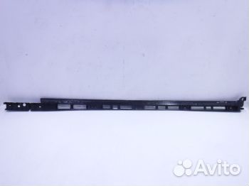 Кронштейн накладки порога