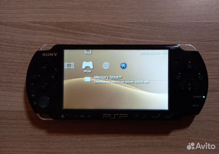 Psp 2006 прошитая(читайте описание)