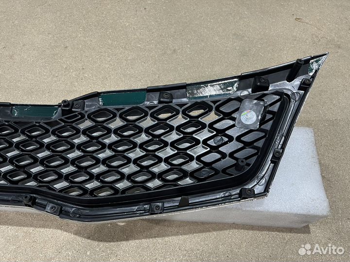 Решетка радиатора KIA optima 3 2010-2015