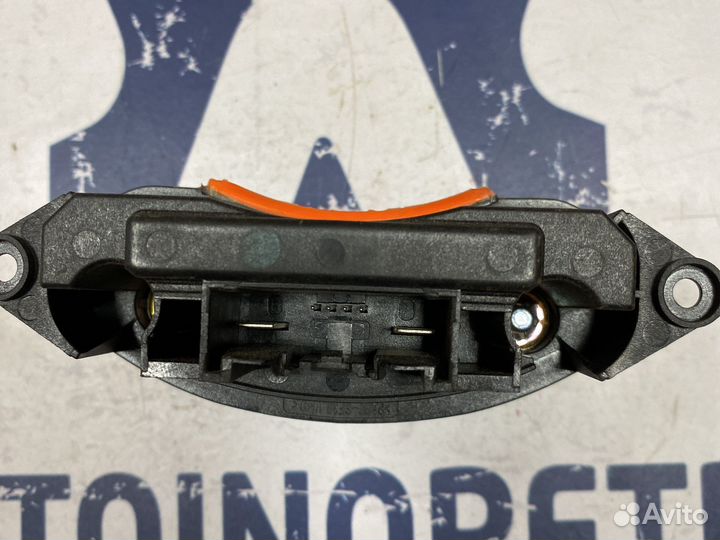 Резистор отопителя Ford 1379762