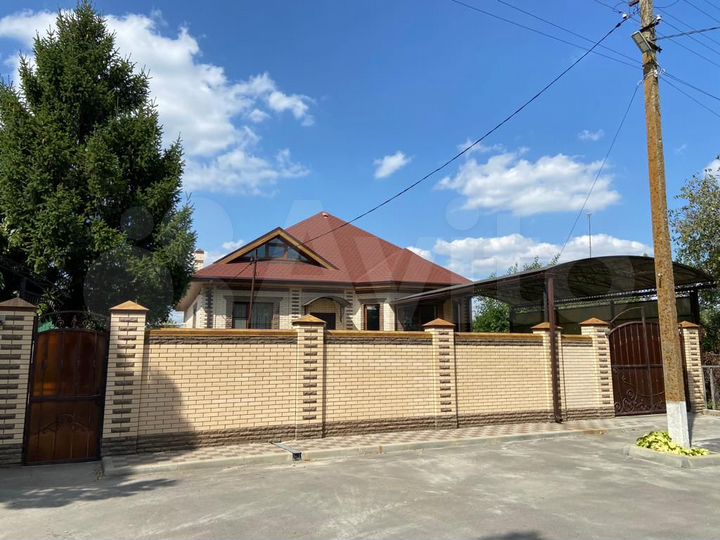 Дом 206 м² на участке 15 сот.