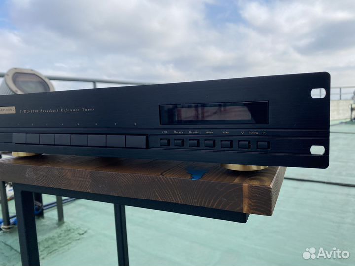Parasound T/DQ-1600 highend тюнер